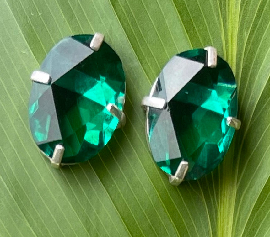 Green crystal studs earrings on Sterling silver