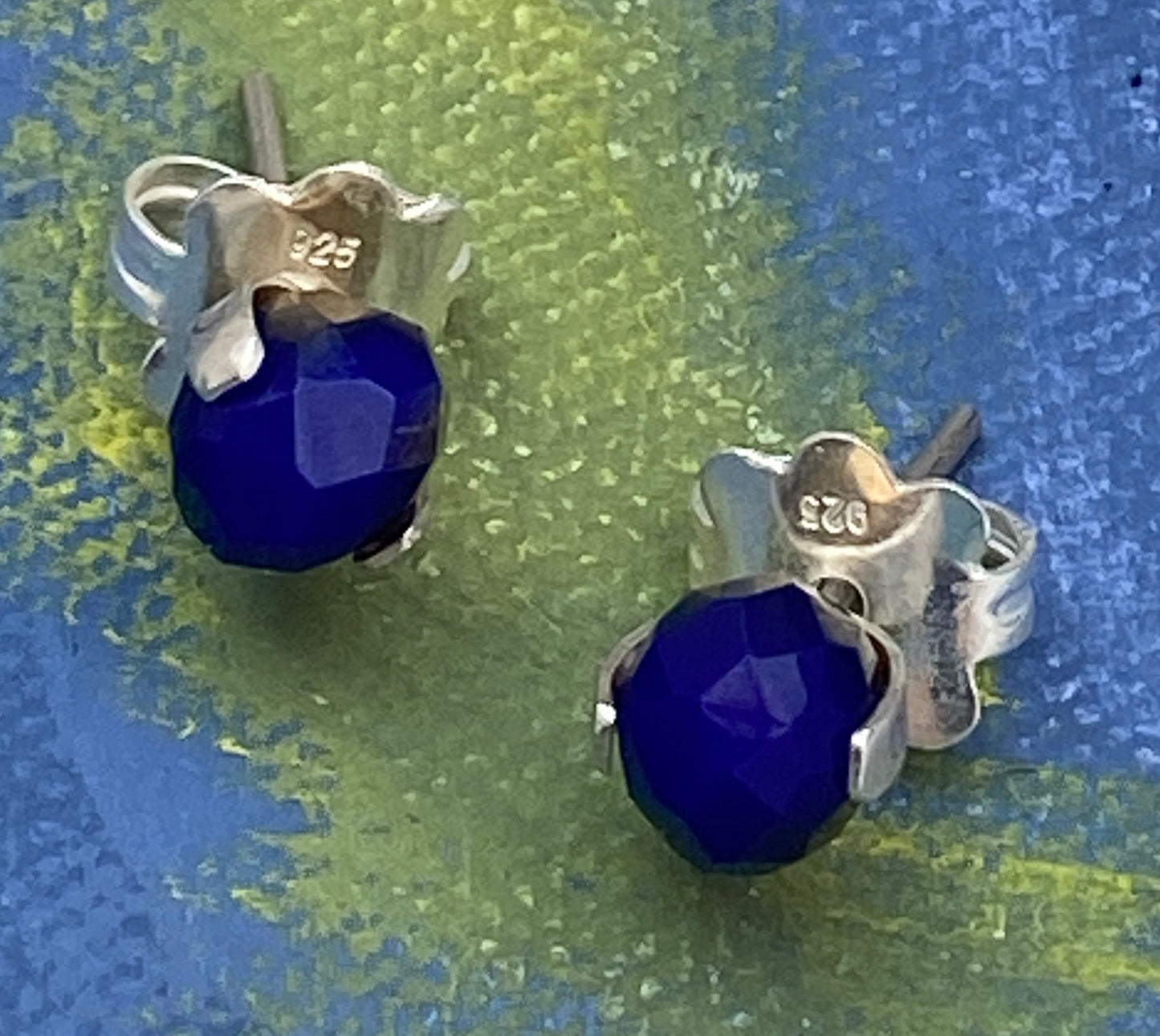 Blue crystal studs earrings