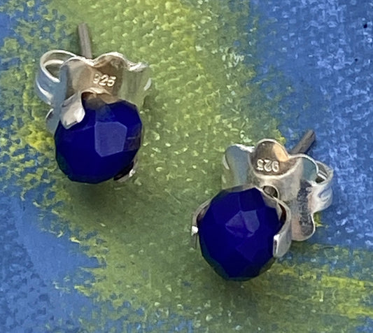 Blue crystal studs earrings